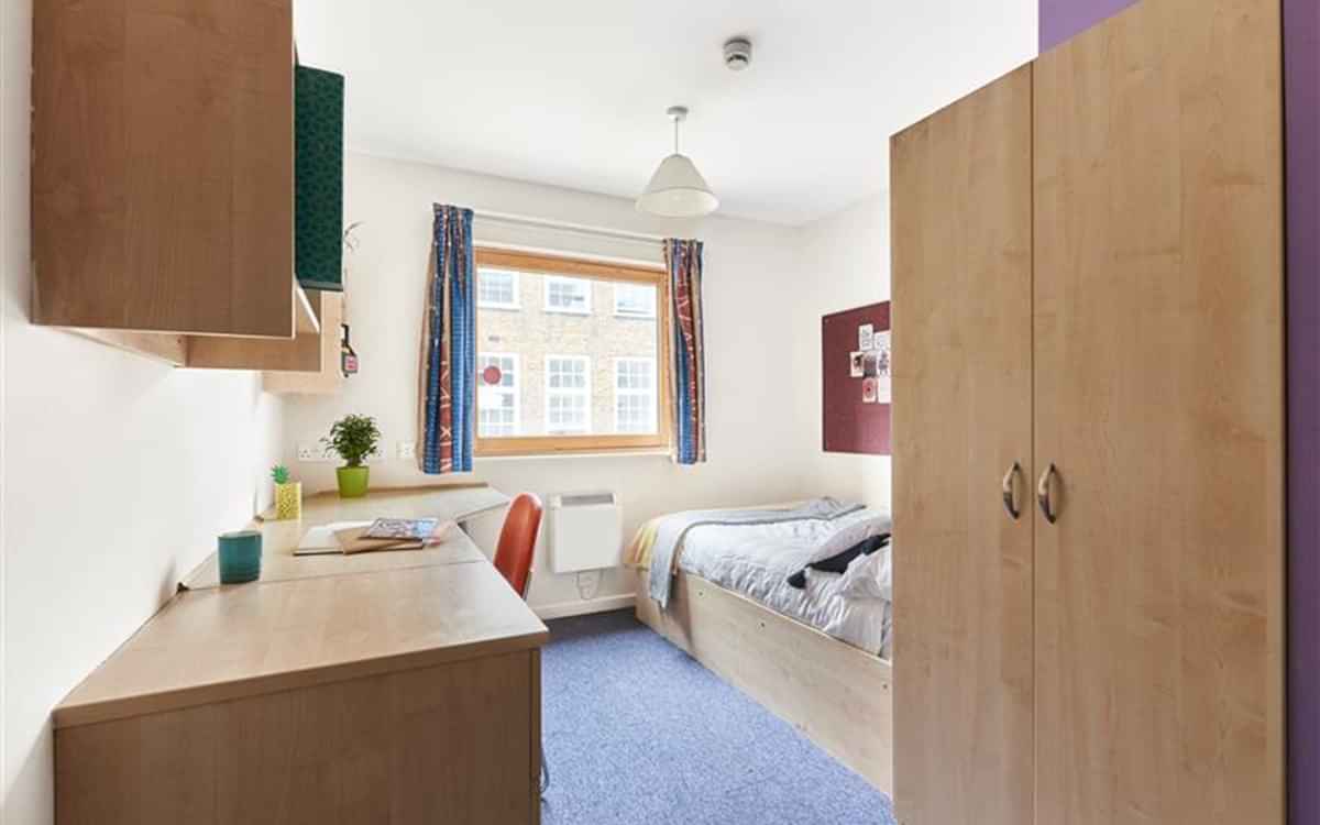 Bernard Myers, London interior 1