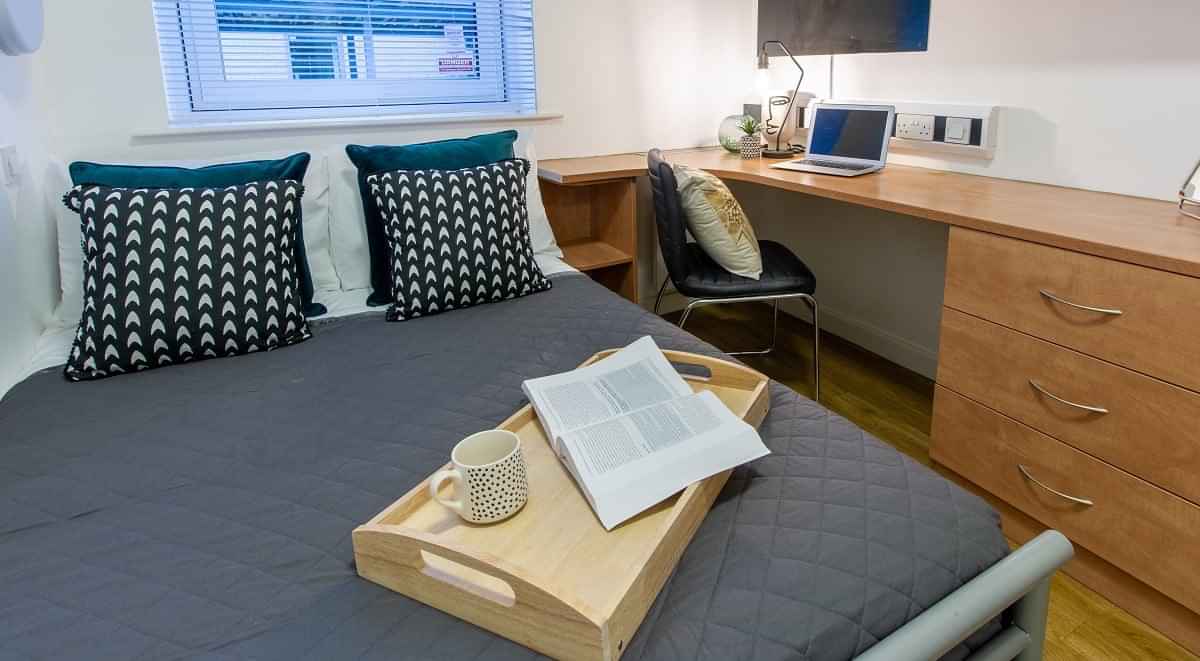 Exeter One, Exeter interior 1