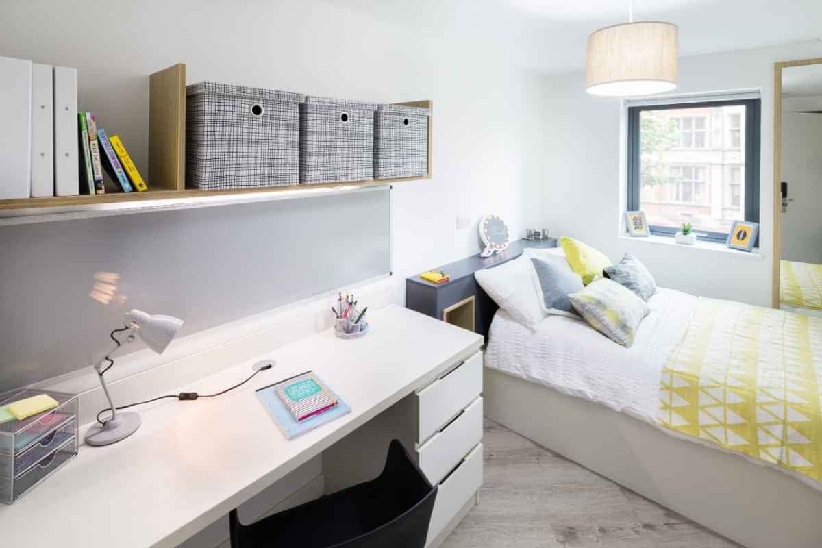 The Fitzalan, Cardiff interior 1