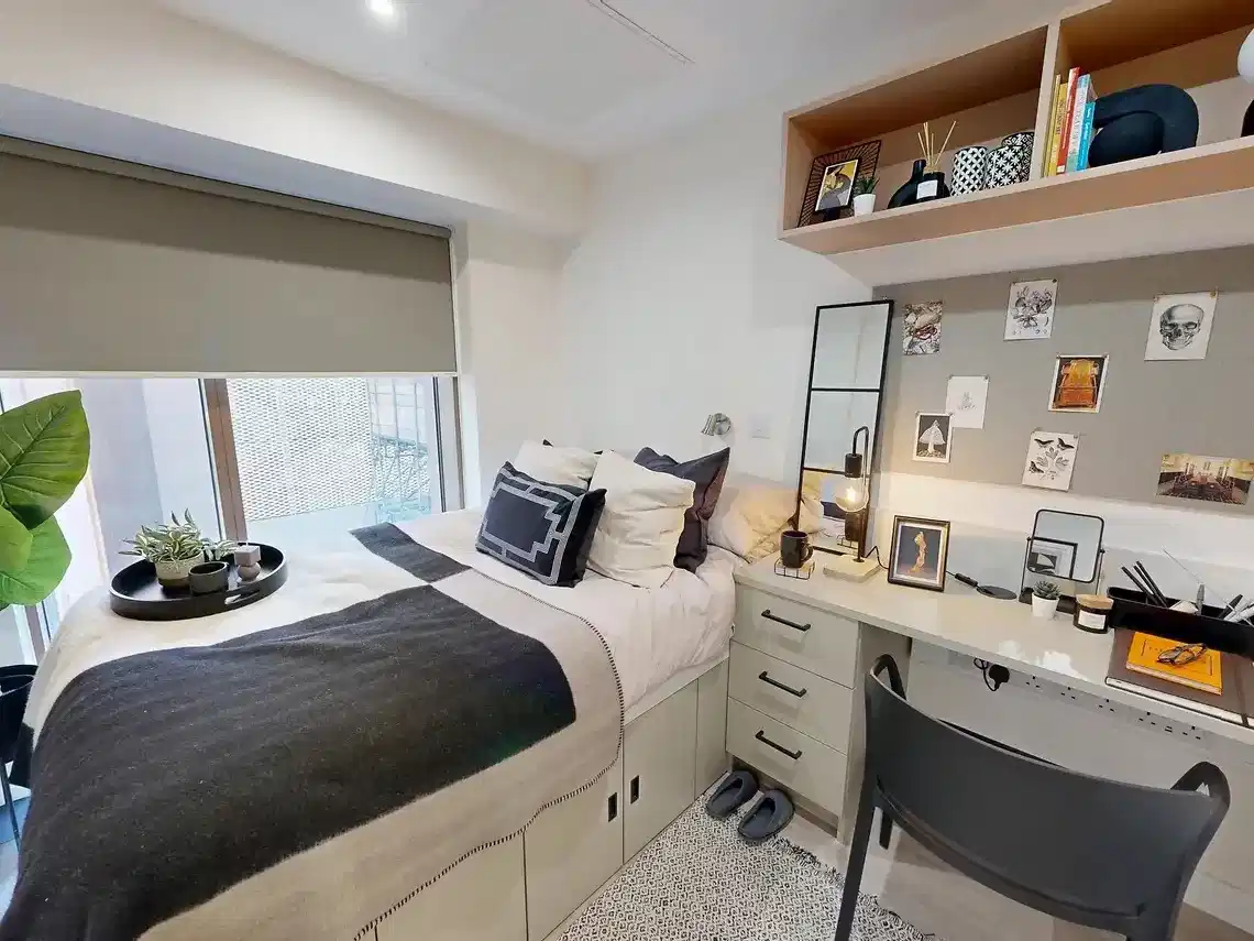 Yugo Crown Place, Birmingham  interior 1